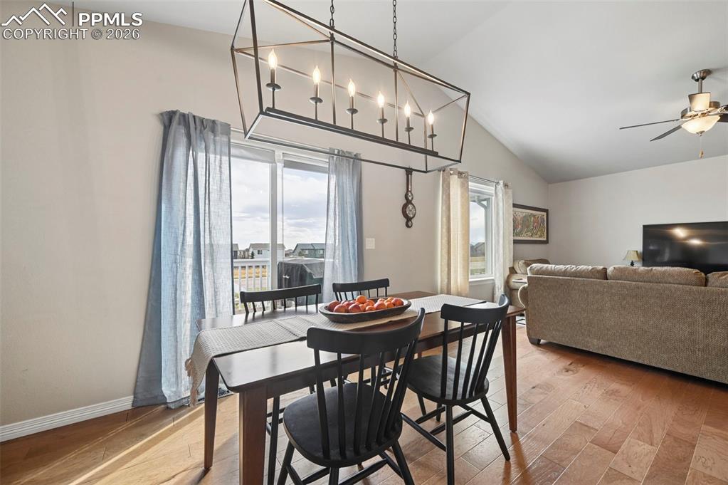 Image 15 of 41: Dining Area