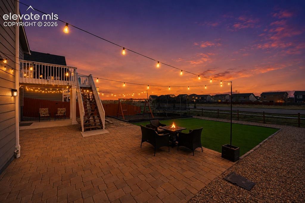 Image 4 of 40: Patio