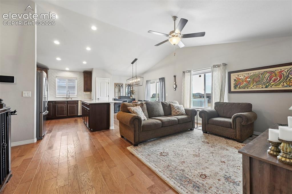 Image 8 of 40: Living Room