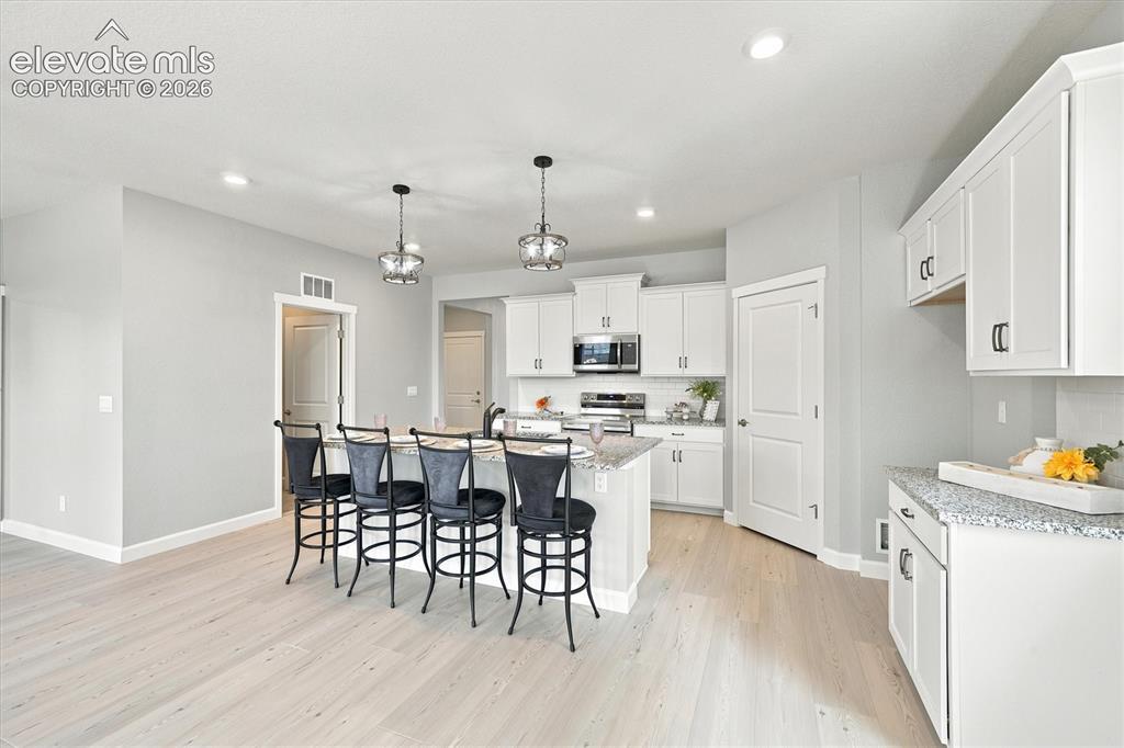 Image 11 of 48: Kitchen