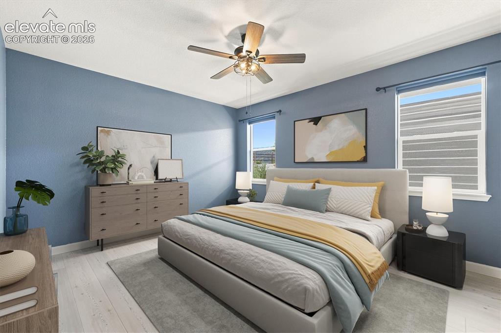 Image 7 of 48: Bedroom