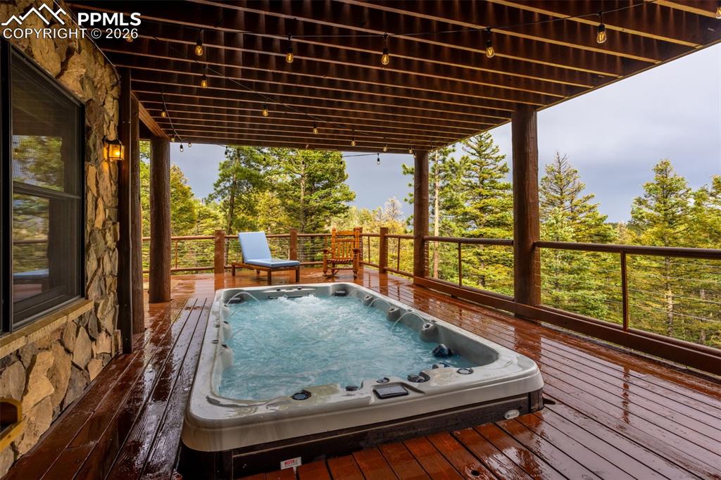 Image 12 of 37: Deck