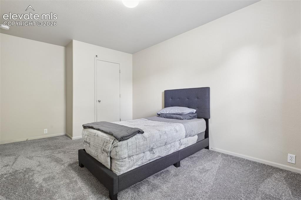 Image 18 of 35: Bedroom