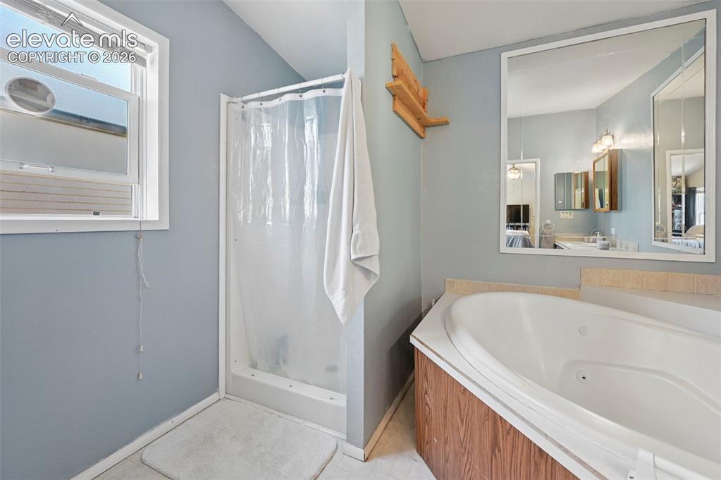 Image 15 of 28: Primary Bath