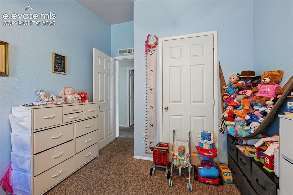 Image 16 of 28: Bedroom