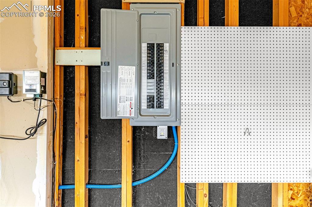 Image 37 of 47: 5 slots to expand