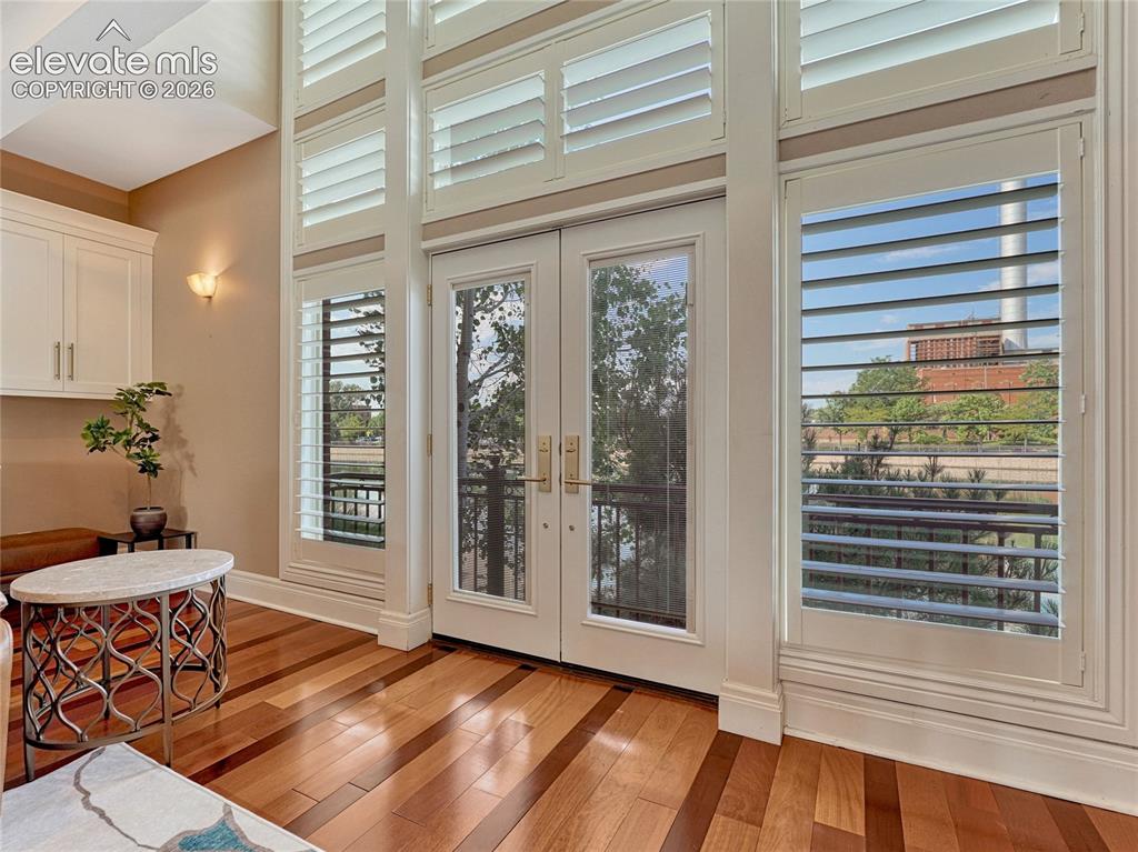 Image 21 of 42: Timeless plantation shutters