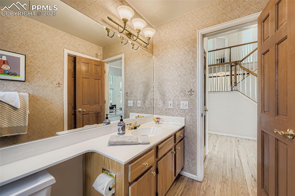Image 12 of 47: Bathroom