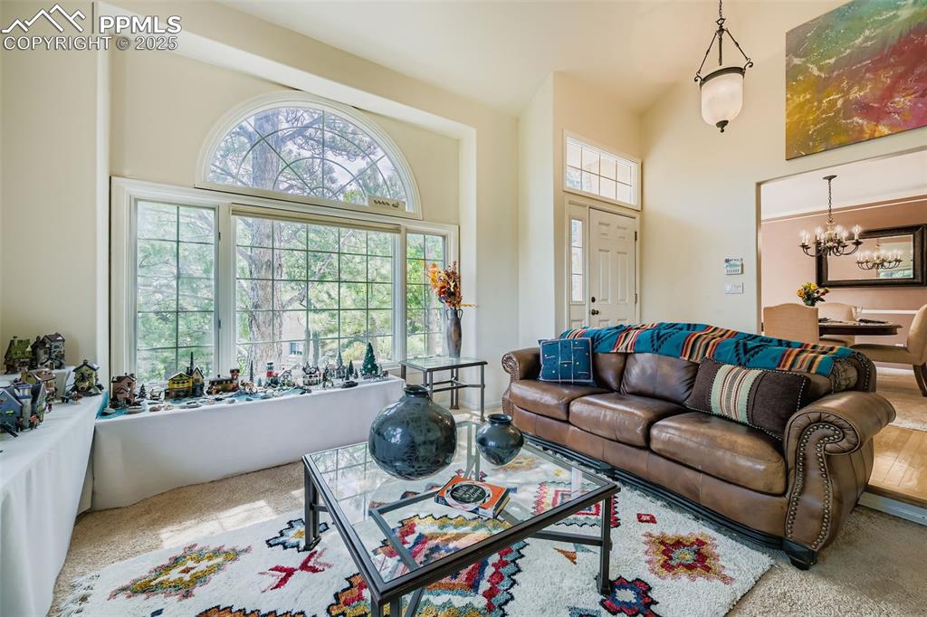 Image 7 of 47: Living Room