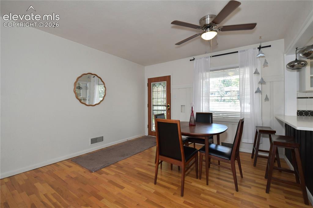 Image 4 of 48: Dining Area