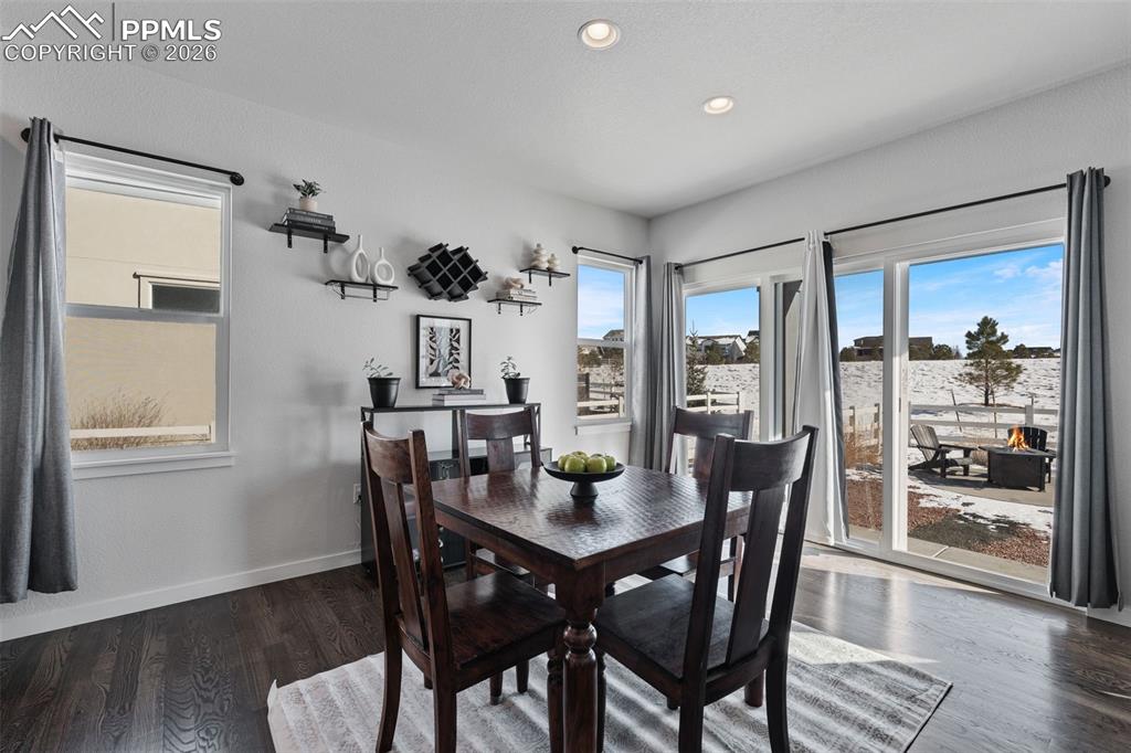 Image 13 of 48: Dining Area