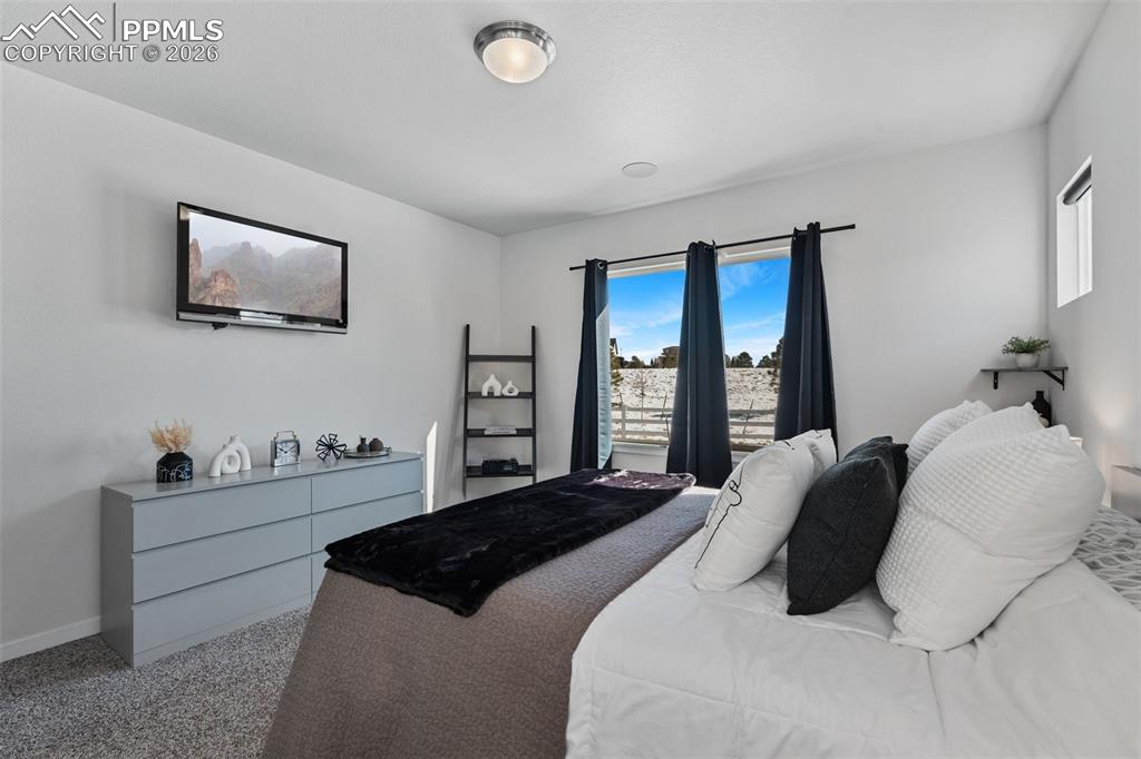 Image 21 of 48: Master Bedroom