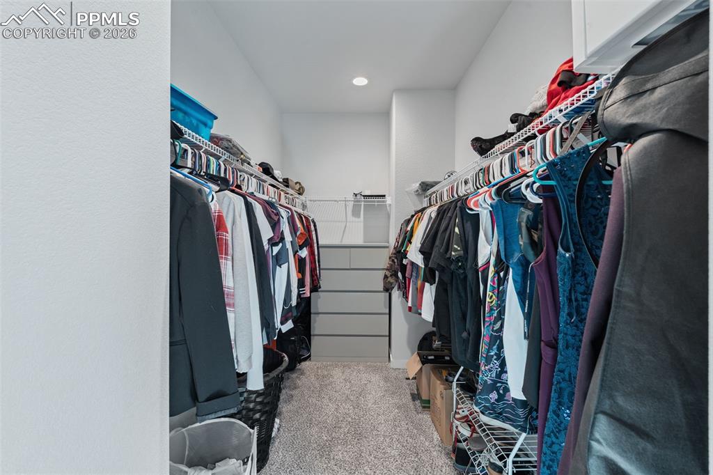 Image 22 of 48: Closet