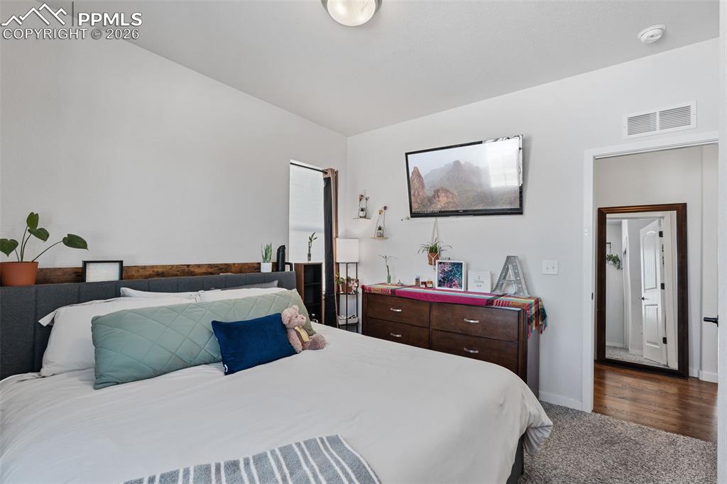 Image 27 of 48: Bedroom