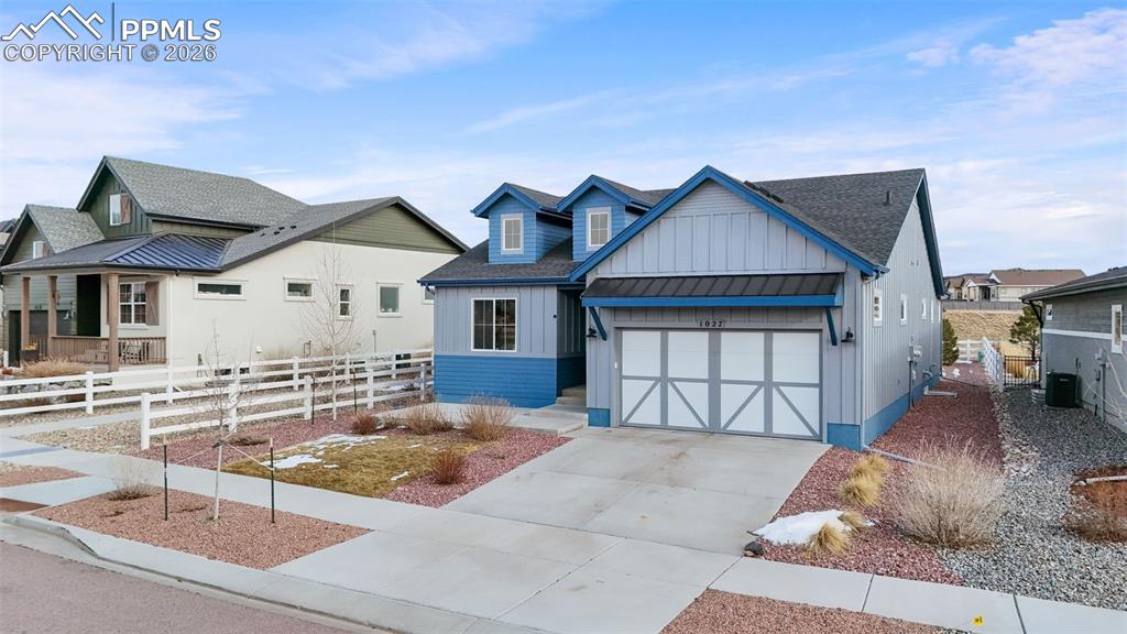 Image 3 of 48: Front of Structure