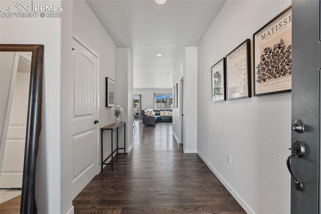 Image 5 of 48: Entry