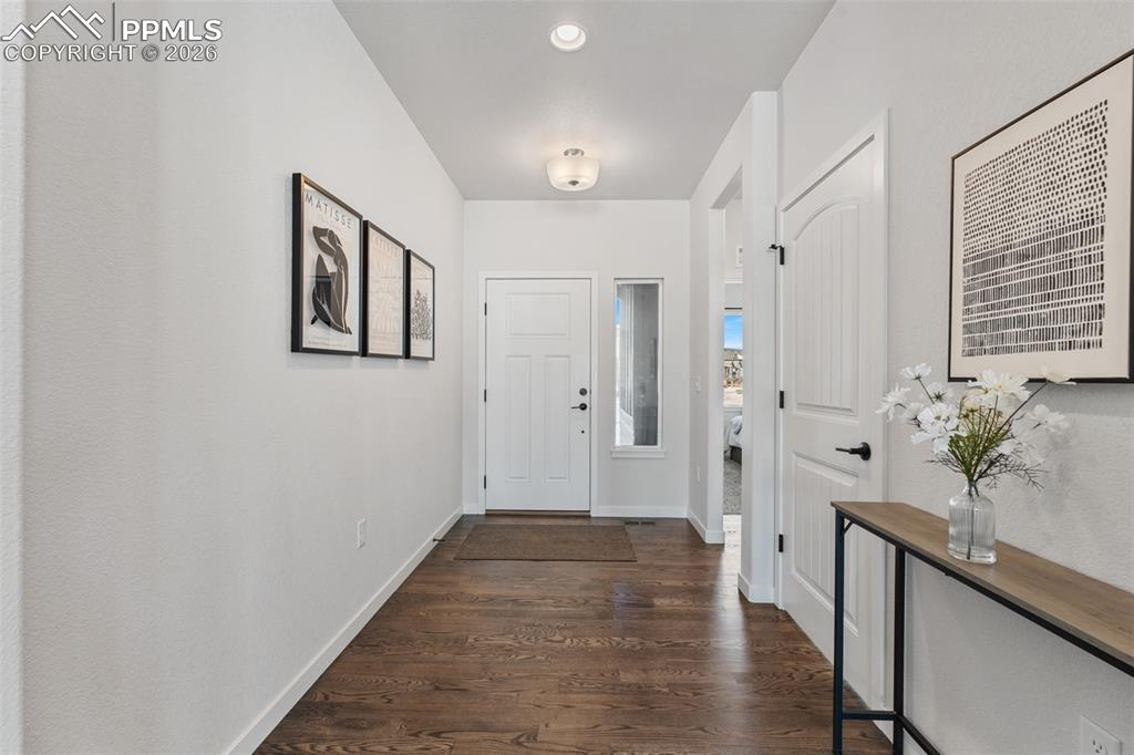 Image 6 of 48: Entry