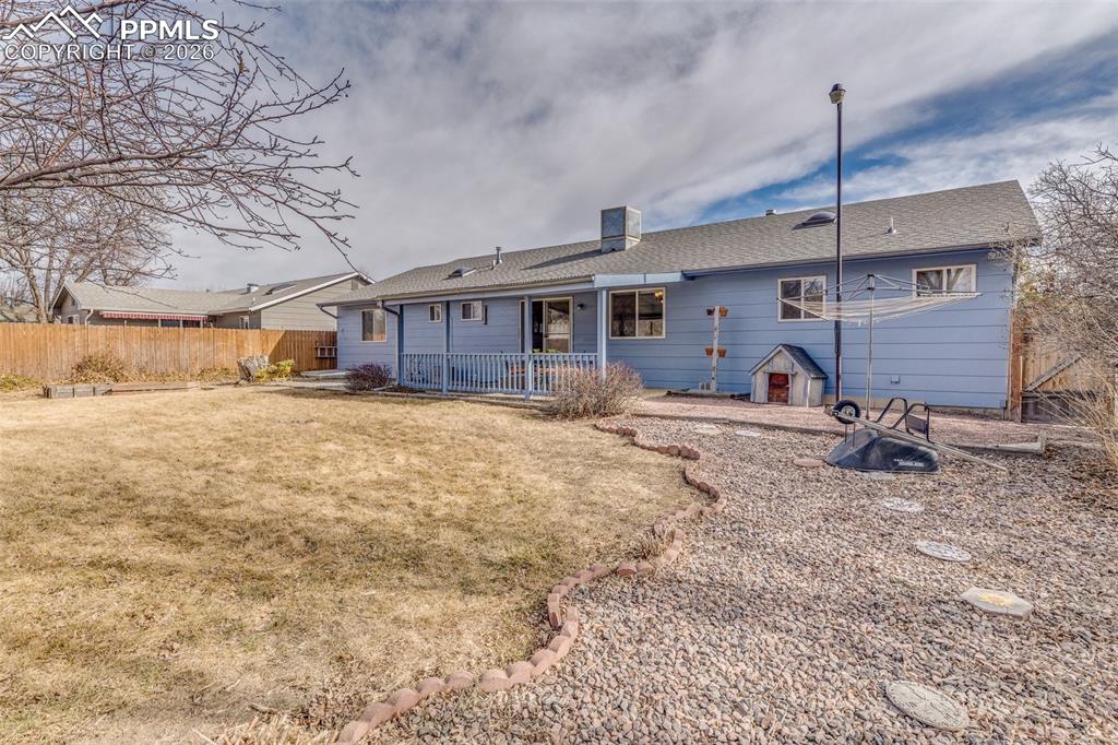 Image 30 of 37: Back of Structure