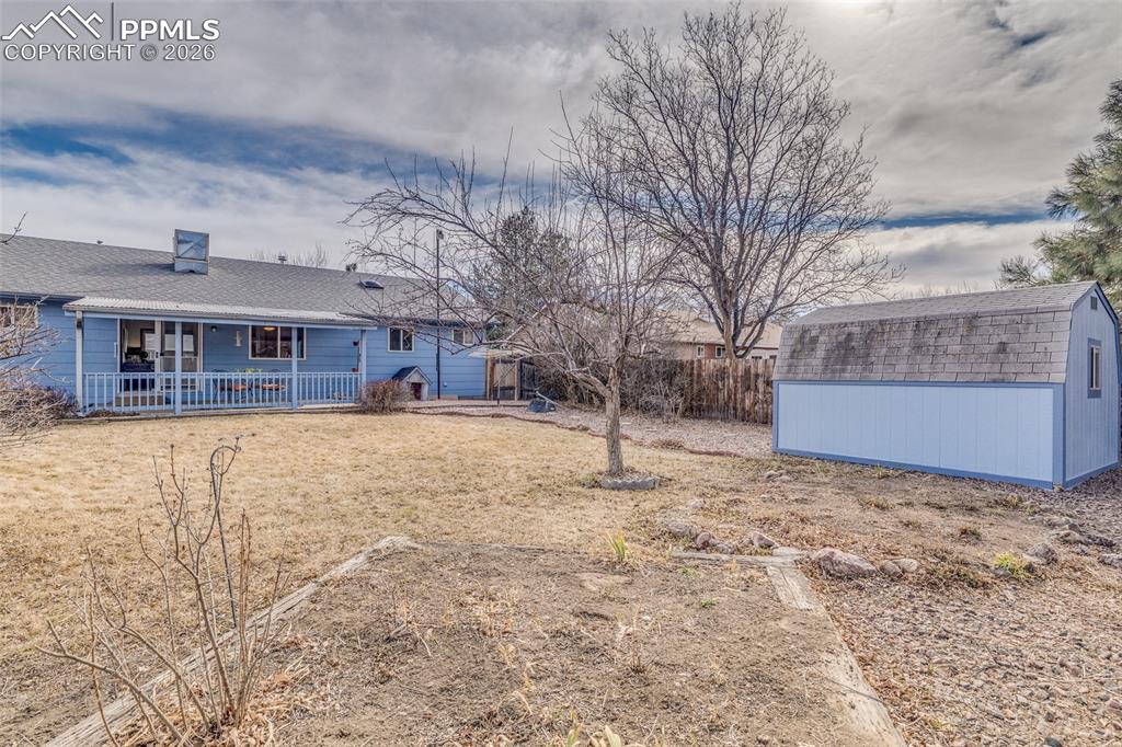 Image 32 of 37: Back of Structure