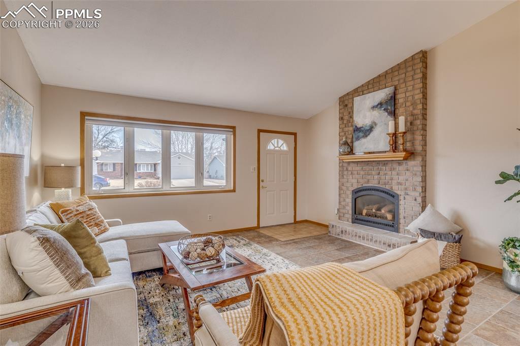 Image 5 of 37: Living Room