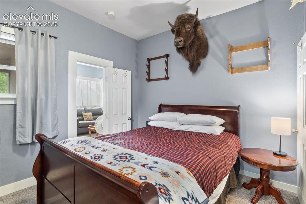 Image 13 of 25: Bedroom
