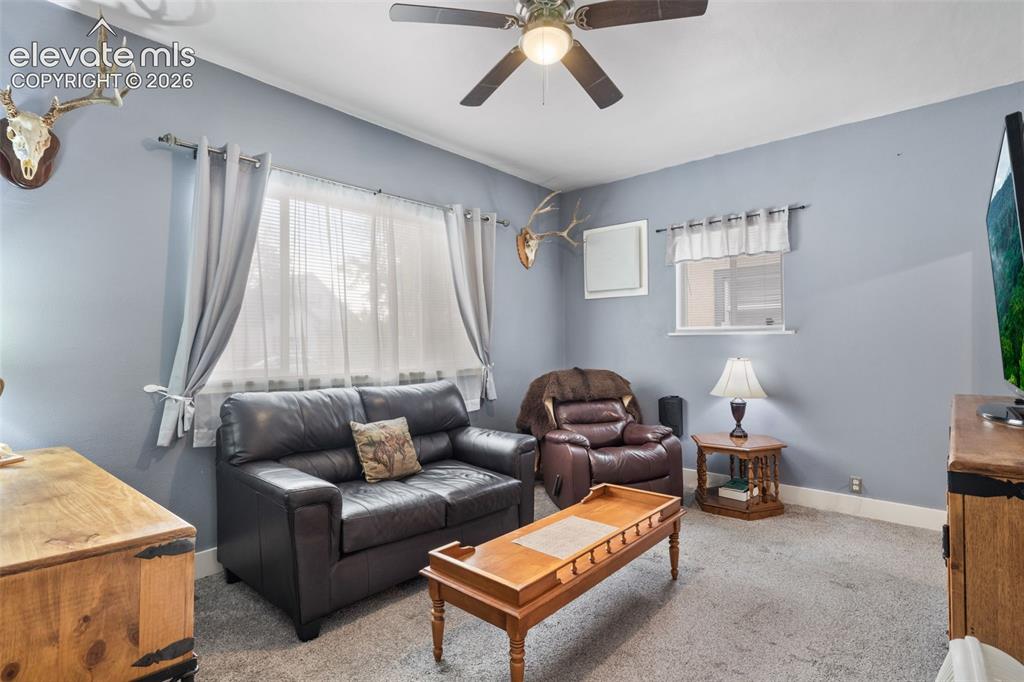 Image 6 of 25: Living Room