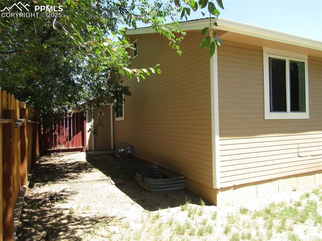 Image 21 of 22: Side of Structure