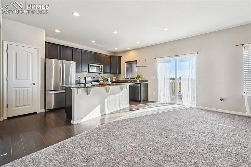 Image 9 of 50: Kitchen