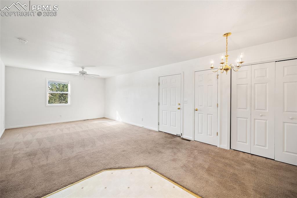 Image 10 of 31: Living Room