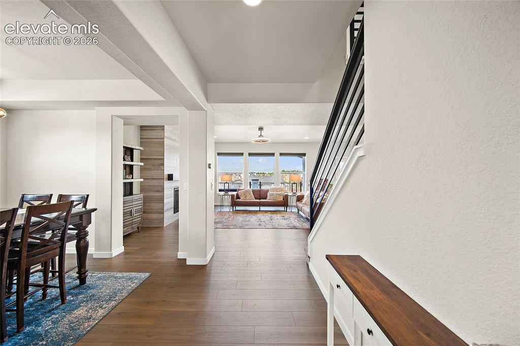 Image 7 of 47: Entrance Foyer