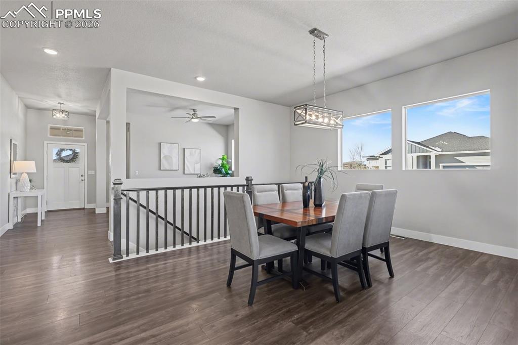 Image 10 of 42: Dining Area