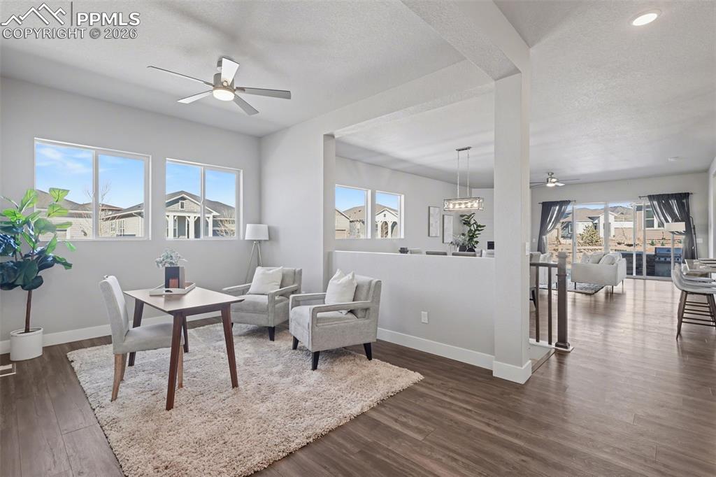 Image 4 of 42: Sitting Room