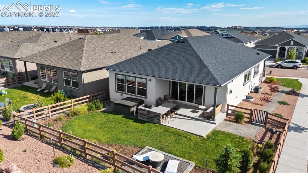 Image 42 of 42: Back of Structure