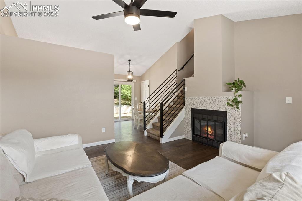 Image 15 of 37: Living Room