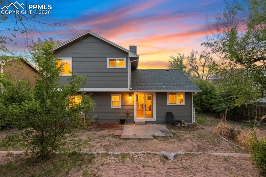 Image 3 of 37: Back of Structure