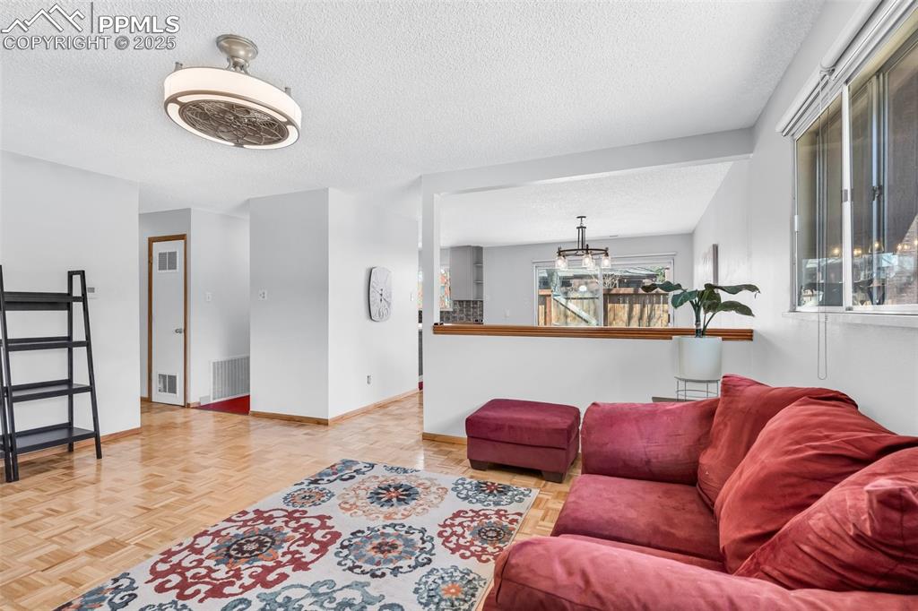 Image 11 of 32: Living Room