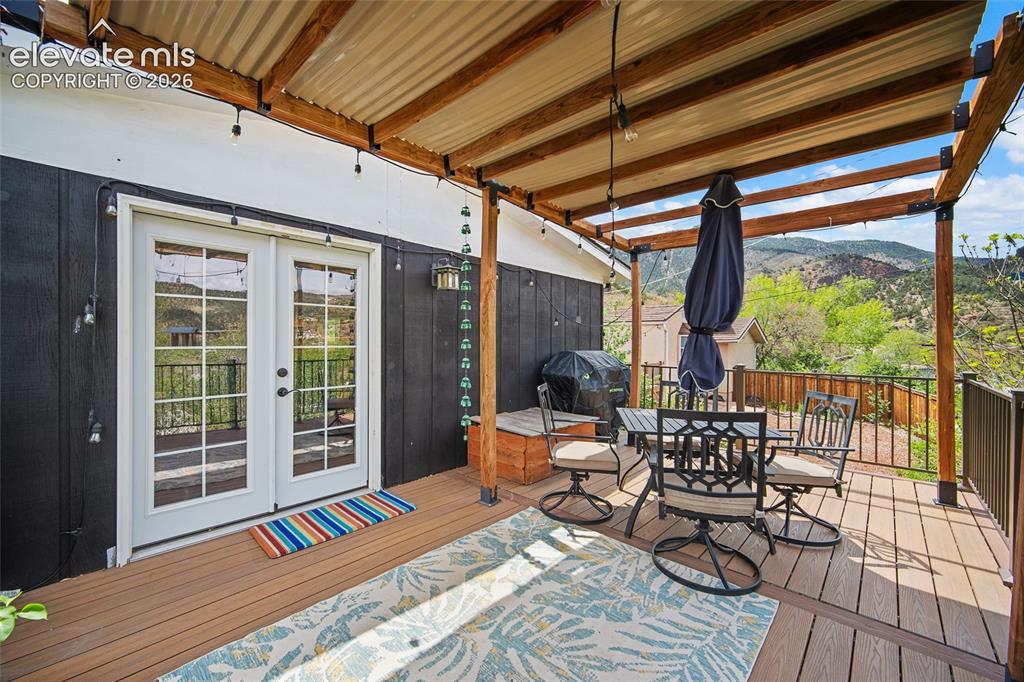 Image 39 of 49: new trex deck