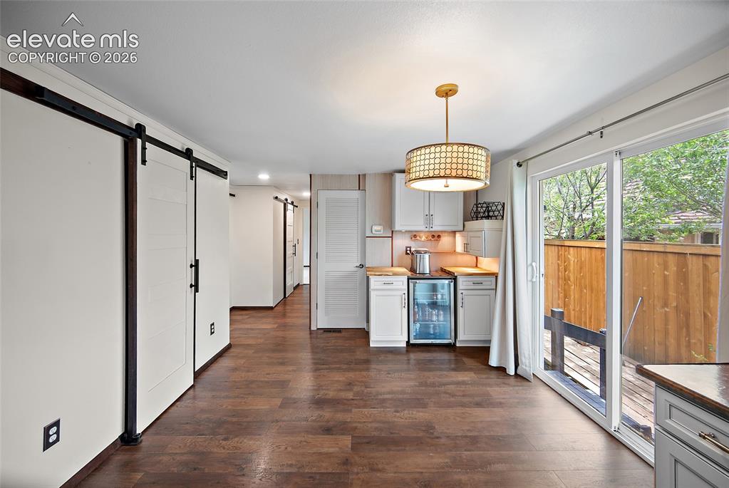 Image 9 of 49: kitchen
