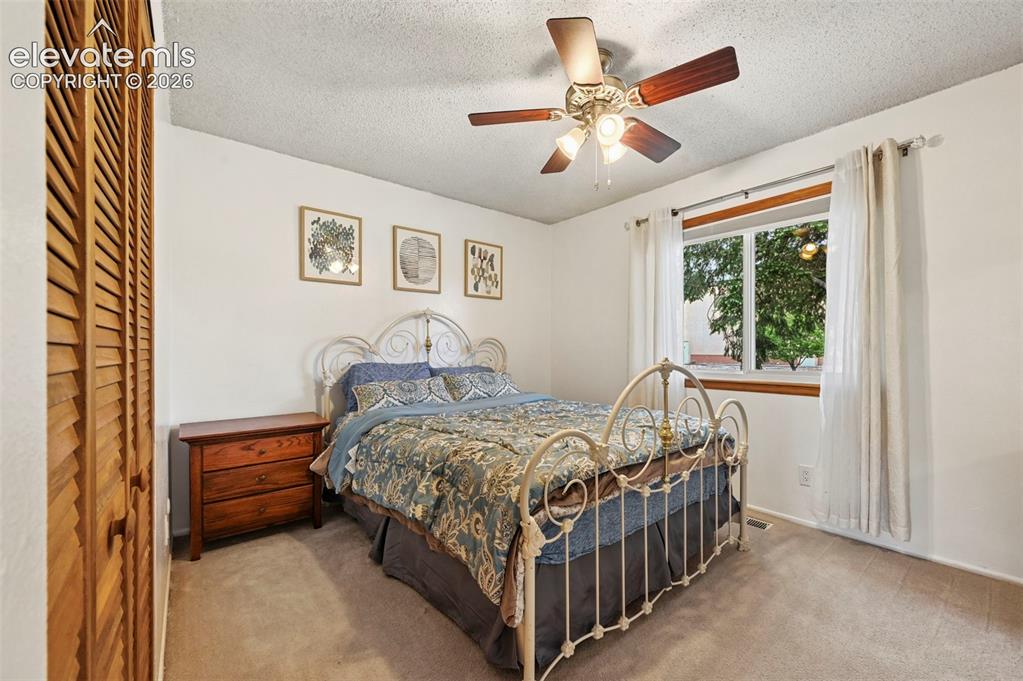 Image 17 of 39: Bedroom
