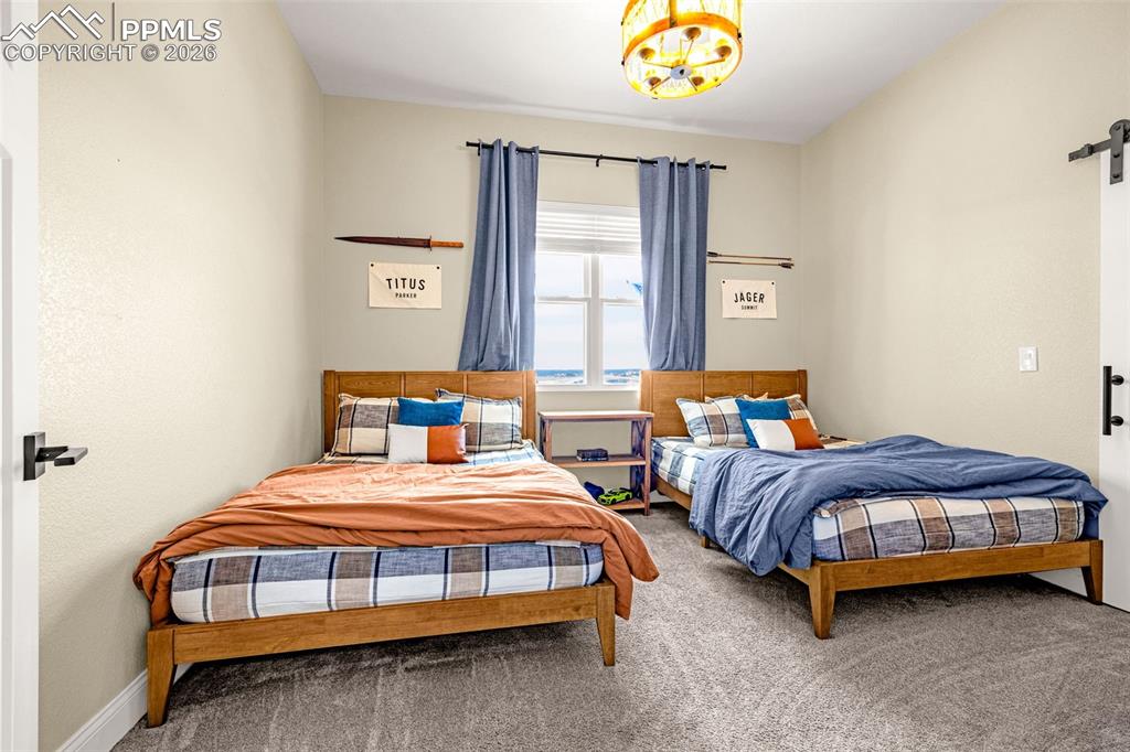 Image 20 of 50: Bathroom