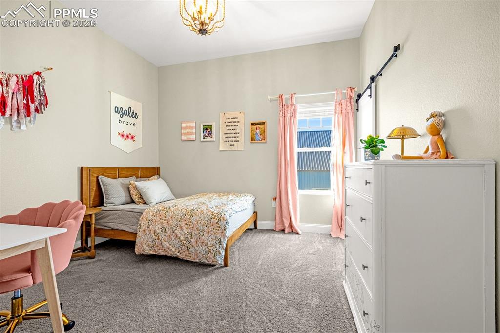 Image 22 of 50: Bathroom