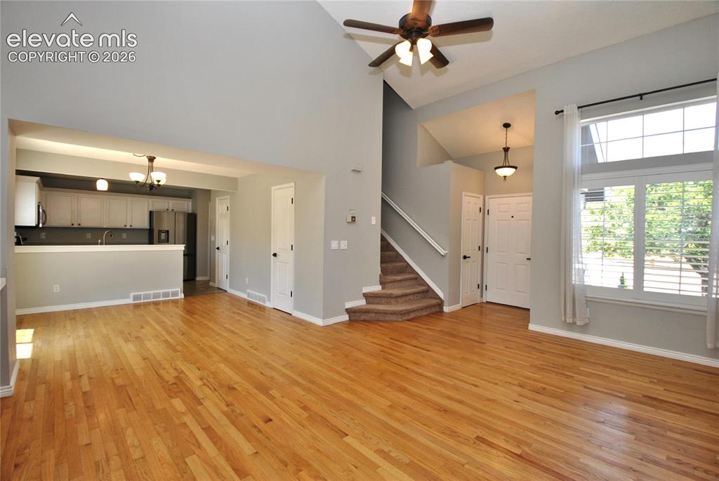 Image 5 of 28: Living Room