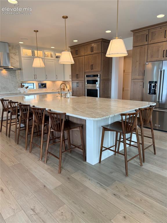 Image 13 of 46: Dining Area