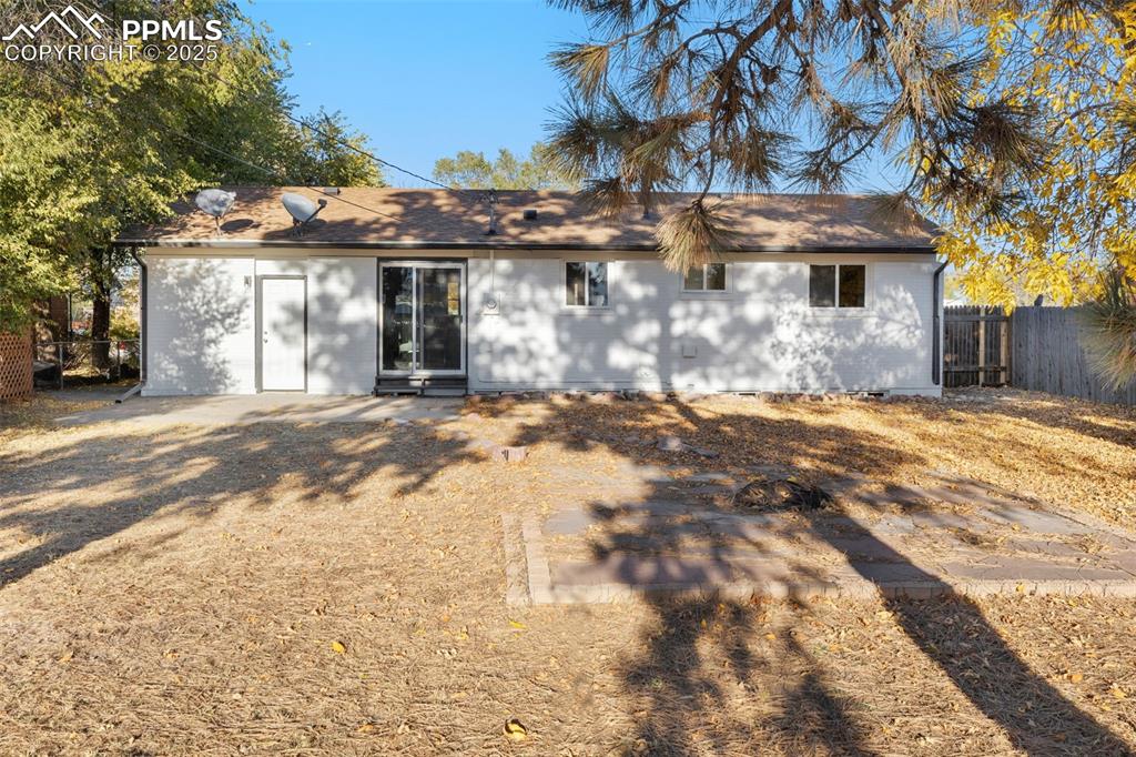 Image 41 of 41: Back of Structure