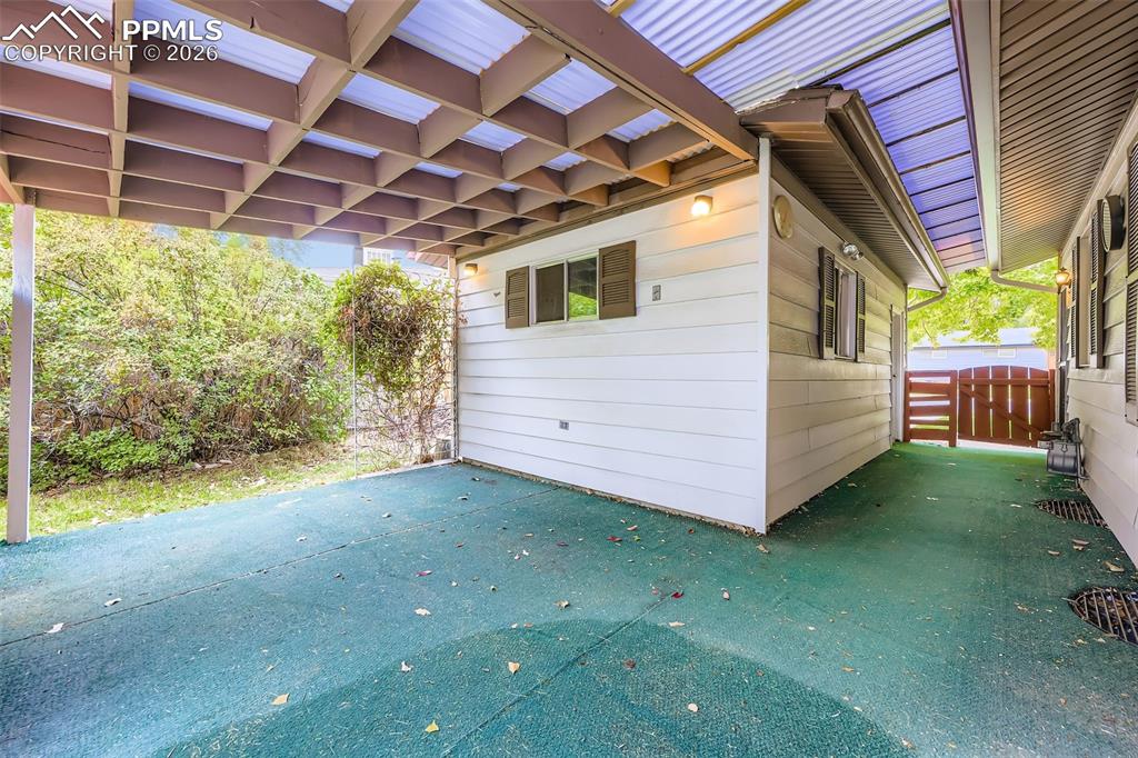 Image 26 of 33: Patio