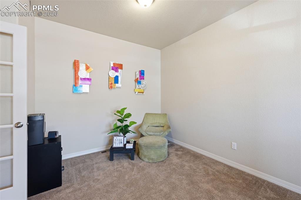 Image 20 of 41: Office