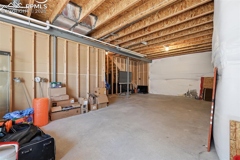 Image 34 of 41: unfinished space