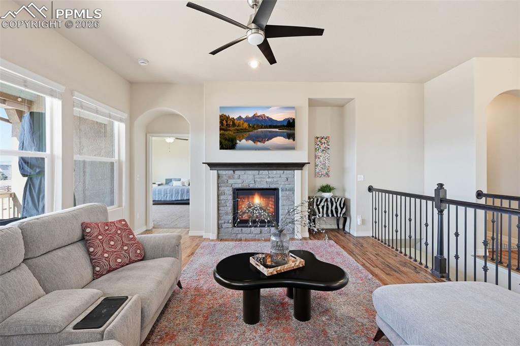 Image 6 of 41: Living Room