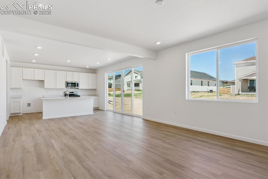 Image 9 of 22: Living Room
