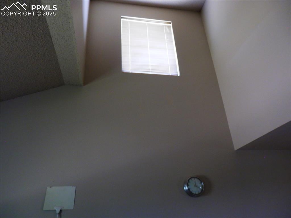 Image 11 of 29: High ceiling